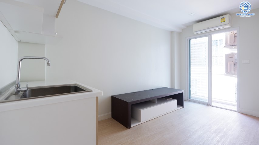 *****คอนโดมิเนียมมือสองย่านกรุงเทพมหานคร โครงการโมเดิร์น คอนโด กำนันแม้น เนื้อที่มากถึง 27.24 ตร.ม. ฟังก์ชัน 1 ห้องนอน 1 ห้องน้ำ บนทำเลเยี่ยมสุด เข้าเมืองง่าย ใกล้รถไฟฟ้าสายสีเขียว "สถานีวุฒากาศ และสถานีบางหว้า" ในราคาถูกสุดในย่าน!